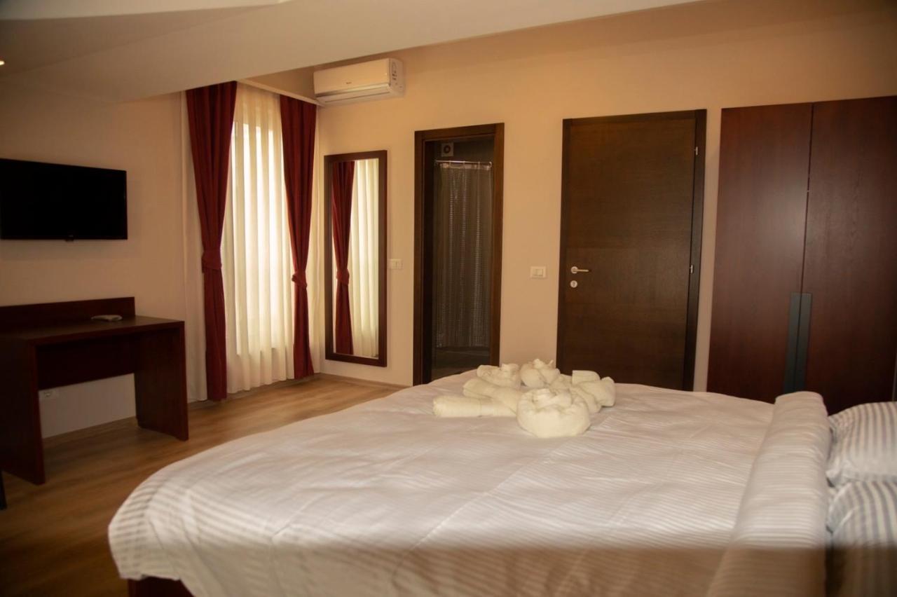 Hotel Oferta Prizren Exteriér fotografie